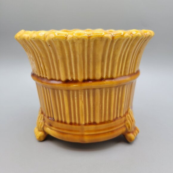 Vintage Yellow Ceramic Fluted Planter Pot With Scalloped Rim - Picture 2 of 7